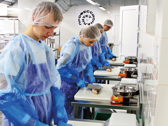 «Профессионалитет»: как в России помогают студентам и работодателям обрести друг друга