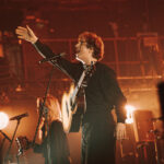 Хиты и очередь на квартал: «Бонд С Кнопкой» дали большой концерт в Москве