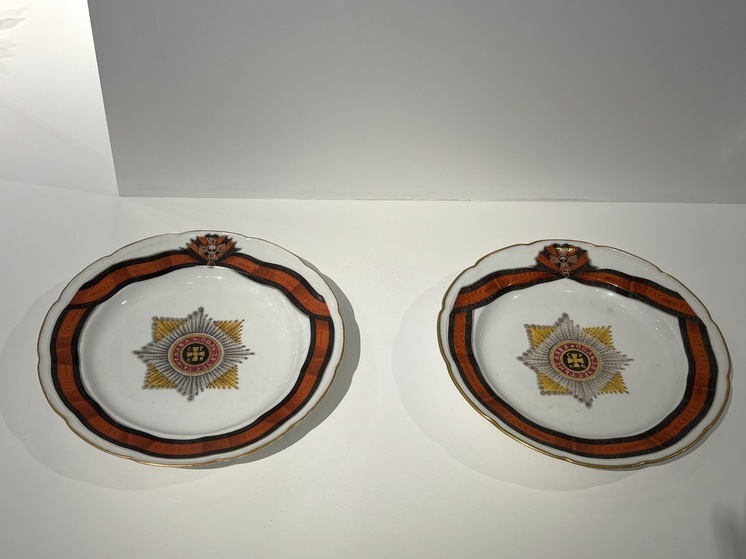 Мода на познание: в «Коломенском» открылась выставка «Русский Парнас»