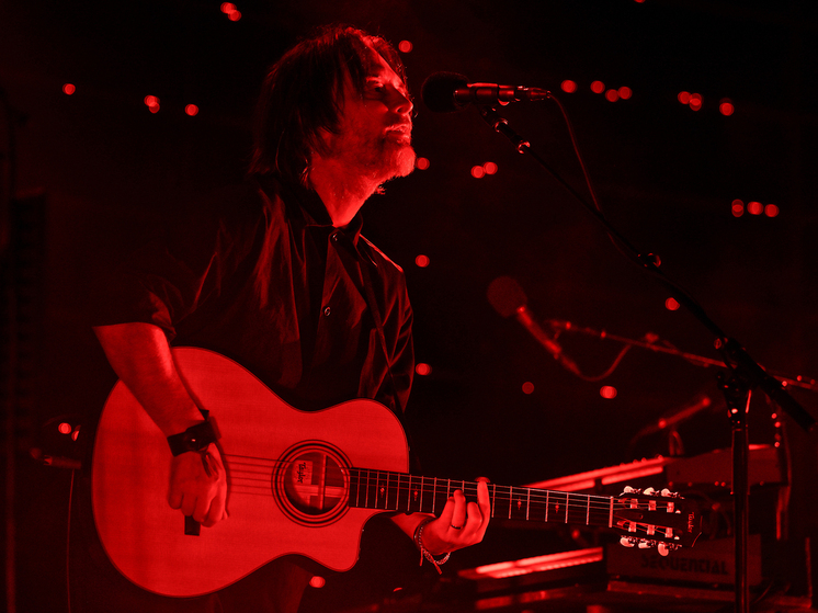 Radiohead играют уличные концерты в европейском туре