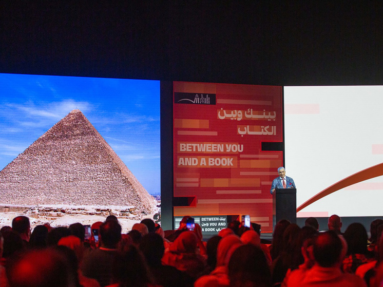 Самый известный египетский археолог рассказал о своей мечте встретить фараона за дверью в  пирамиде Хеопса