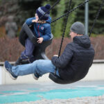 Хождение детей в школу снизило уровень тестостерона у мужчин