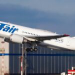 Больше 40 тысяч человек наблюдают за российским самолетом, который подал сигнал бедствия в Дубае»>