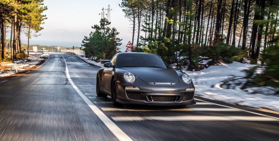 Ездил на Porsche: в Швейцарии беженца из Украины заставили вернуть социальную помощь»>