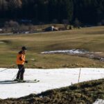 Горнолыжные курорты в Европе превращаются в «призраки»: снег там так и не выпал (видео)»>
