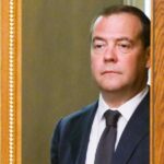 «Надо торопиться»: Медведев призвал Трампа спешить с присоединением Гренландии, пригрозив референдумом за РФ»>