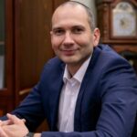 В России умирают топ-чиновники: найден мертвым бывший замминистра труда Алексей Скляр»>