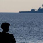 Консервы, радио и виски: как шведы готовятся к вероятной войне с Россией (видео)»>