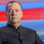 «Третья мировая почти началась»: Медведев назвал США свиньями и обвинил в эскалации»>