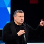 Удар по заводу «Кремний Эл»: пропагандист Соловьев назвал жителей Брянска «погаными тварями»»>