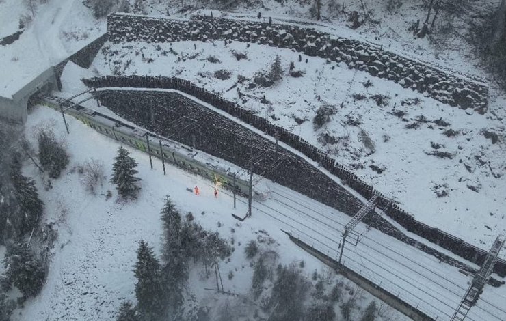 лавина швейцария поезд